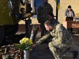 Легендарная "Таблетка": в Киеве открыли памятник военным медикам