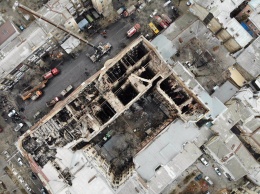 Разбор руин сгоревшего здания на Троицкой займет дольше, чем предполагалось