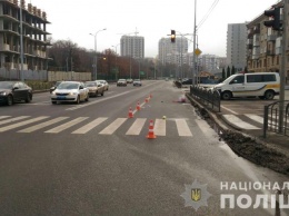 Харьковская полиция разыскивает водителя, который на зебре сбил женщину