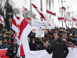 Митингующие в Минске приняли резолюцию за независимость Беларуси от РФ