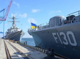 ВМС сформировали дивизион надводных сил в Азовском море