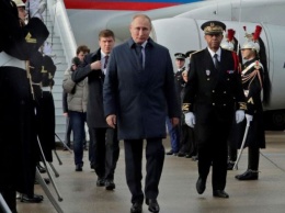 Путин «провез» на нормандскую встречу переговорщика, который находится под санкциями ЕС. ФОТО