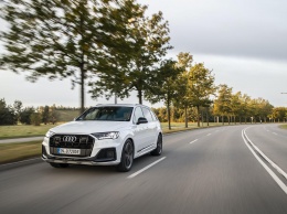 Гибрид Audi Q7 TFSI e вышел в двух модификациях