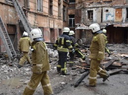 Трагедия в Одессе: появилось первое обвинение, а стену колледжа сносят ЗИЛами. Фото
