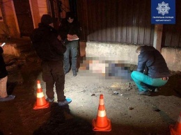 В Одессе прохожие наткнулись на труп: следы крови привели к убийцам