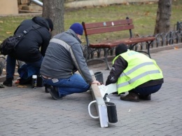 Качели за 5 миллионов снова сломаны: мэрия опубликовала лица вандалов, - ФОТО, ВИДЕО