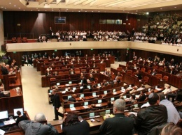 В Израиле распустили парламент, назначив досрочные выборы