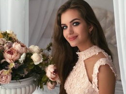 Нежная и еще девочка: жена Димы Комарова показала невероятную красоту
