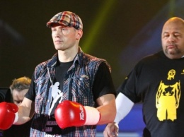 Одесский чемпион мира по кикбоксингу успешно дебютировал в профессиональном боксе