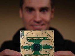 Intel анонсировала криогенный чип для управления кубитами