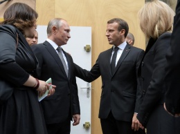 "Посредник в Украине, а в Африке соперник": французский политолог объяснил линию Макрона по РФ