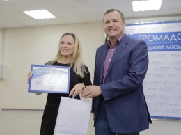 Филатов вручил награды победителям сезона программы «Бюджет участия»
