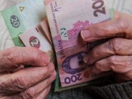 В Запорожье мошенники выманили у старушки 50 тысяч гривен