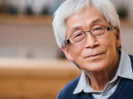Японские пенсионеры начали использовать экзоскелеты в работе
