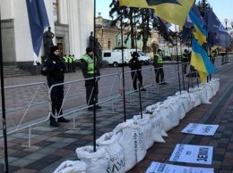 Под Радой готовят массовые акции протеста