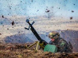 Боевики продолжают стрелять по подразделениям ВСУ на Донбассе: один украинский военный ранен