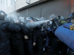 В полиции со своей стороны прокомментировали жестокое столкновение под Радой с активистами