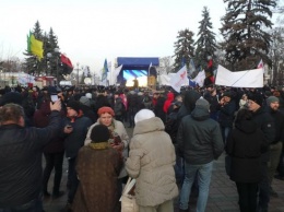 Митинг под Верховной Радой: по Грушевского открыли движение транспорта