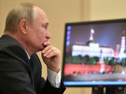The Guardian: Путин продолжает пользоваться устаревшей операционной системой, несмотря на риск хакерских атак