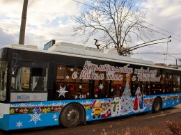 Новогодние троллейбусы будут курсировать по Симферополю, Алуште и Ялте