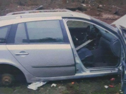 Ночью в Днепре угнали Renault: автомобиль нашли разобранным в балке