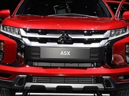 Новый кроссовер Mitsubishi ASX получил черную версию