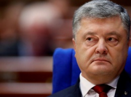 Порошенко платил СМИ и блогерам за позитивные материалы о себе, - журналисты