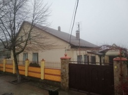 В Николаеве мэрия без конкурса купила частный дом у жены начальника облздрава за 3,25 млн. грн (ФОТО)
