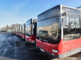 На одесские улицы вышли новые комфортабельные автобусы с алкотестерами для водителей (фото)