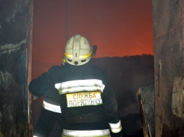 Тушили 35 спасателей: масштабный пожар в центральном районе Днепра
