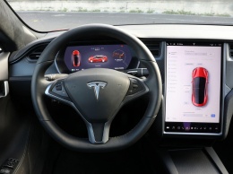 Илон Маск пообещал познакомить владельцев автомобилей Tesla с настоящим беспилотником