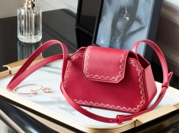 Cartier выпустили новую нано-версию сумки Guirlande de Cartier