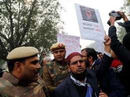 В Индии в ходе протестов погибли более 20 человек