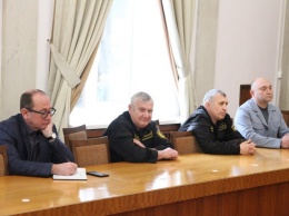 Из-за конфликта во время открытия елки с охранниками николаевского горсовета проведут беседу