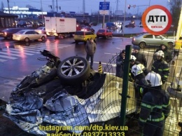 На Полярной в Киеве масштабное ДТП - очередное ЧП на проблемном перекрестке