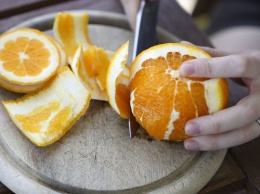 Ученые: апельсиновая корка укрепляет здоровье сердца путем изменения микробиоты кишечника