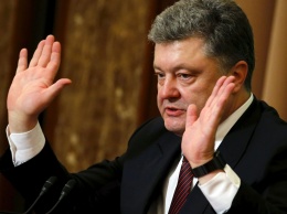 Украинцам объяснили, чьи интересы лоббирует Порошенко, крича "зрада"