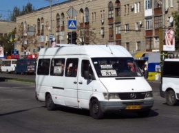 Водитель запорожской маршрутки избил пассажира-инвалида: видео