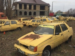 На Украине нашли целое кладбище с «Запорожцами»