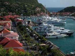 Полсотни миллиардеров на суперъяхтах собрались на Карибах