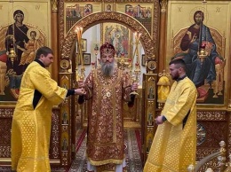 Боксер Ломаченко стал пономарем и участвовал в богослужении на Святой Земле