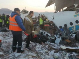 В Алма-Ате разбился пассажирский самолет. Погибли 14 человек