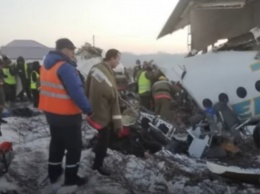 В Казахстане разбился пассажирский самолет: погибли 15 человек