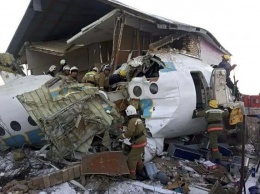 Жуткая авиакатастрофа в Казахстане: рухнул самолет со 100 пассажирами