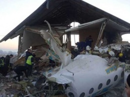 «Дети, сломанные руки, ноги»: выжившие поделились страшными подробностями авиакатастрофы в Казахстане