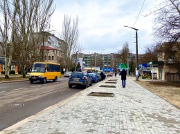 На улице Курортной в Николаеве старый асфальт заменили плиткой, а весной обещают озеленение (ФОТО)