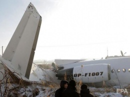 В Казахстане из-за авиакатастрофы отменили более 100 рейсов компании "Бек Эйр"