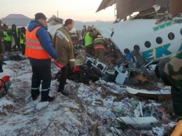 Авиакатастрофа в Казахстане: следствие рассматривает несколько версий