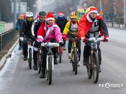 В Харькове состоялся новогодний велопарад (фото)