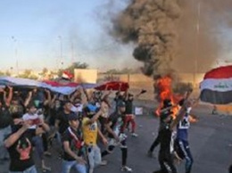 В Ираке протестующие выпускают газету «Тук-тук» на случай отключения интернета